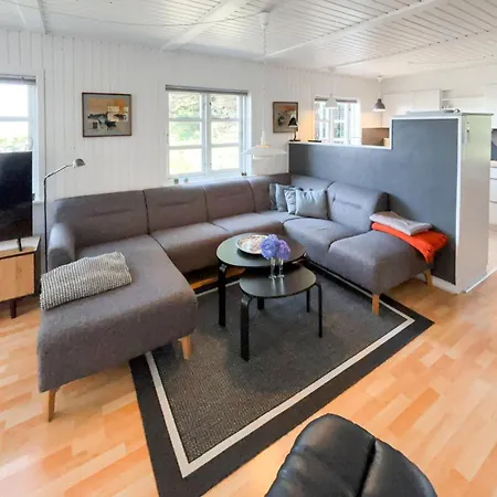 3 Bedroom Beautiful In V