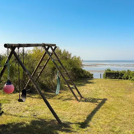 3 Bedroom Beautiful In V Esbjerg